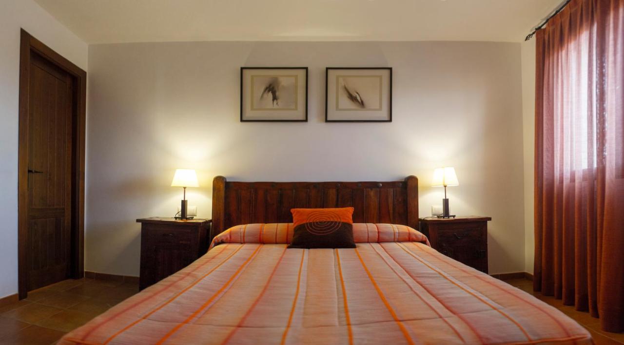 Casa Rural La Loma Nohales ภายนอก รูปภาพ