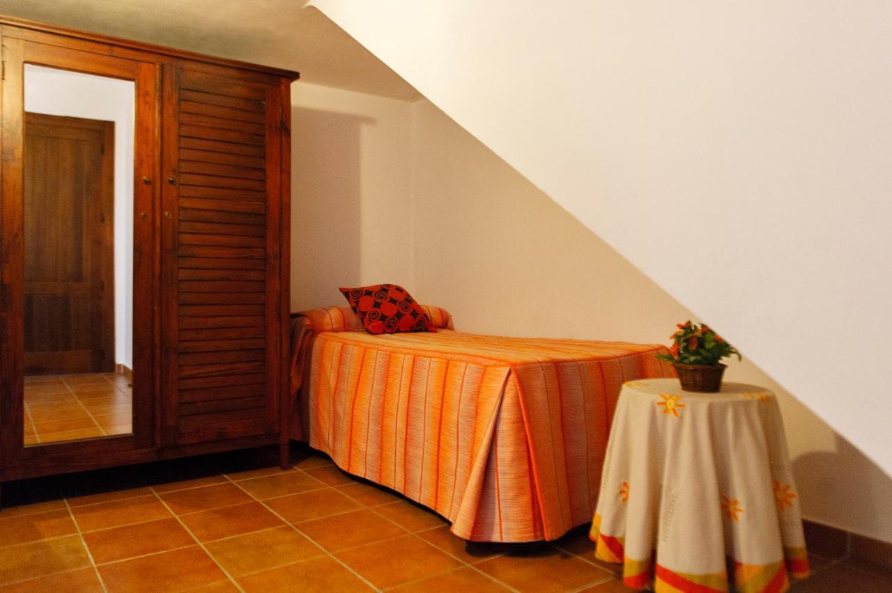 Casa Rural La Loma Nohales ภายนอก รูปภาพ