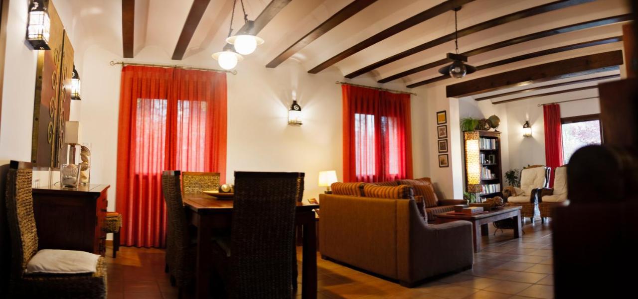 Casa Rural La Loma Nohales ภายนอก รูปภาพ